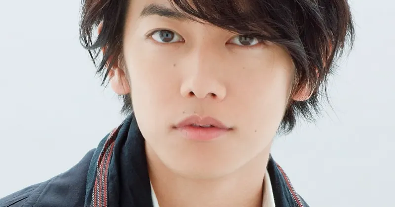 Takeru Satoh lần đầu ti&ecirc;n xuất hiện với một vai phản diện bạo t&agrave;n.