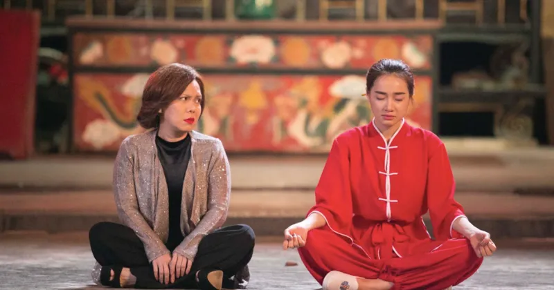 Nh&acirc;n vật n&agrave;y được xem l&agrave; thử th&aacute;ch k&eacute;p với Nh&atilde; Phương khi phải thể hiện hai tuyến t&acirc;m l&iacute; nh&acirc;n vật, một c&ocirc; g&aacute;i 25 tuổi thực sự v&agrave; một v&otilde; sư gi&agrave; 60 tuổi trong th&acirc;n x&aacute;c c&ocirc; g&aacute;i trẻ. 