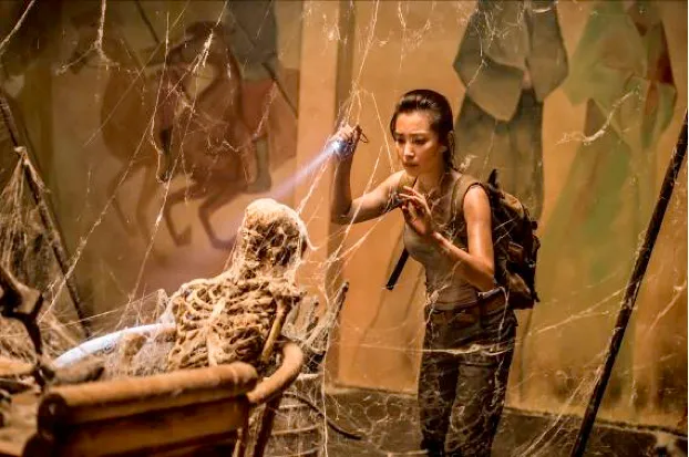 Vẻ đẹp &Aacute; Đ&ocirc;ng của L&yacute; Băng Băng mang một l&agrave;n gi&oacute; mới vừa mạnh mẽ vừa cuốn h&uacute;t trong bộ phim Hollywood