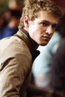 Freddie Stroma