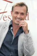 Robert Knepper