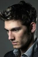 Alex Pettyfer