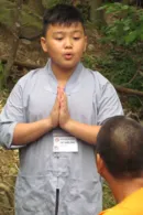 Siêu Quậy Lên Chùa