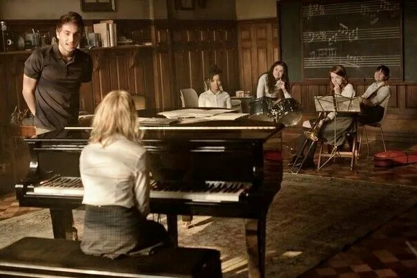Âm nhạc chính là điểm sáng trong Hành Lang Bí Ẩn (IMDb)