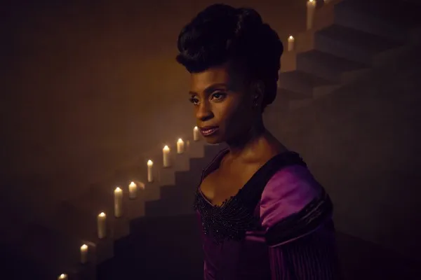 Adina Porter vai Dinah Stevens (FX)