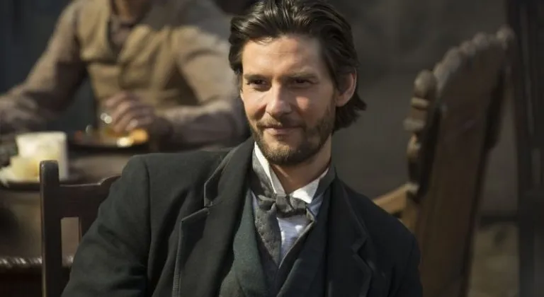 Ben Barnes có xuất hiện trong Westworld, sắp tới sẽ tham gia Gold Digger của BBC. (Coming Soon)