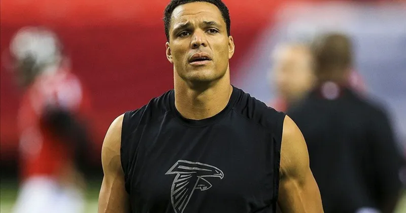 Liệu Tony Gonzalez sẽ h&uacute;c bay Vin Diesel hay Chung Tử Đơn khi anh xuất hiện?