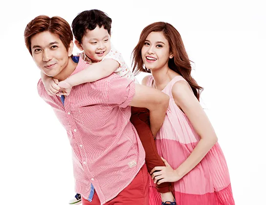 &ldquo;L&acirc;̀n đ&acirc;̀u con s&ocirc;́t, cả nhà như cũng s&ocirc;́t theo&rdquo; - Trương Quỳnh Anh.