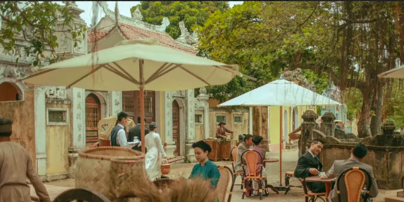 Một g&oacute;c c&agrave; ph&ecirc; th&agrave;nh thị.