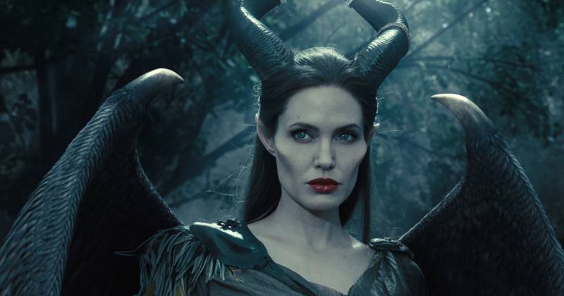 Angelina Jolie tiếp tục trở lại với vai diễn Tiên Hắc Ám trong bộ phim live action thứ 2 về nhân vật này (Disney)