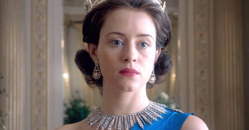 The Crown với bối cảnh và trang phục lộng lẫy. (Netflix)