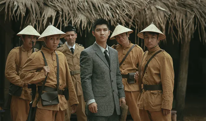 Vai của Cường Seven kh&aacute; dư thừa