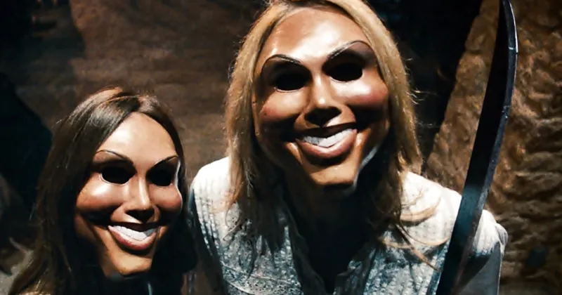 The Purge phần đầu tiên là phim thiên về yếu tố Home Invasion và Survival. (Bloody Disgusting)