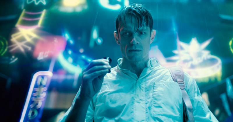 Hãng Anima đang sản xuất series anime Altered Carbon dựa trên live action cùng tên (Ảnh: IMDb)