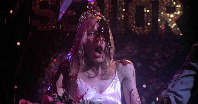 Carrie là phim kinh điển chuyển thể từ tiểu thuyết của Stephen King. (Horror Geek Life)