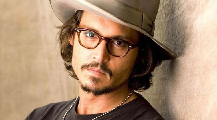 16. Năm 40 tuổi, ng&ocirc;i sao của Cướp Biển V&ugrave;ng Ca-ri-b&ecirc; Johnny Depp được vinh danh. Nam diễn vi&ecirc;n xuất hiện tr&ecirc;n trang b&igrave;a một lần nữa v&agrave;o năm 2009. (The Indian Express)