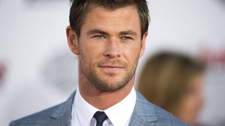 24. Vào năm 31, “Thần sấm Thor” Chris Hemsworth trở thành Người đàn ông gợi cảm nhất. (indiehoy)