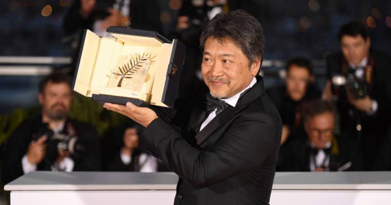 Hirokazu Kore-eda đã chiến thắng giải Cành Cọ Vàng 2018 với bộ phim Shoplifters (Ảnh: Variety)