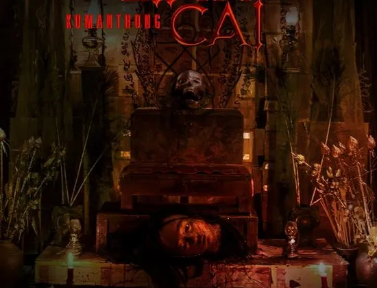 Poster có dòng chữ Kumanthong của phim Thiên Linh Cái