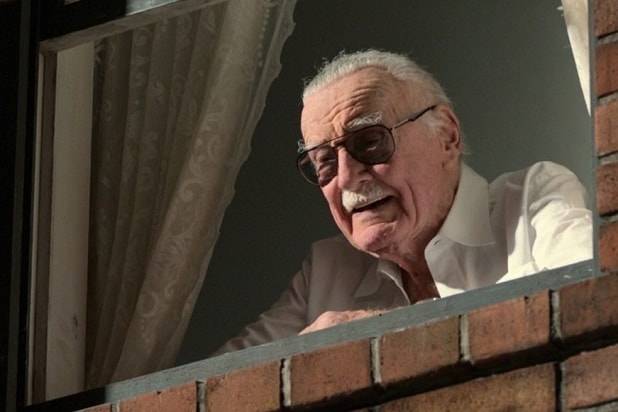 Stan Lee rất hạnh phúc với các cameo của ông trong phim Marvel (The Wrap)