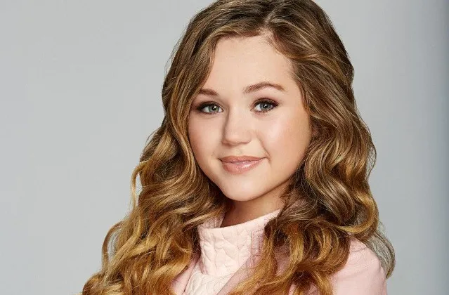 Brec Bassinger là cái tên đầy tiềm năng (kidabaloo)