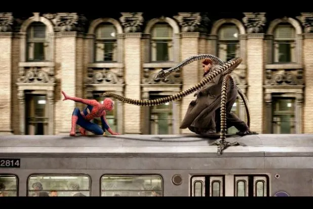 Spider-Man 2 kh&ocirc;ng chỉ l&agrave; phim si&ecirc;u anh h&ugrave;ng hay, m&agrave; c&ograve;n l&agrave; một bộ phim hay. (Ảnh: TheWrap)