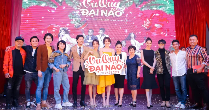 Ê-kíp của Vu Quy Đại Náo tại buổi họp báo vừa qua