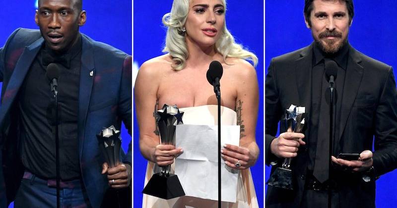 Lady Gaga (giữa) tiếp tục lập thành tích ấn tượng tại Critics' Choice Awards. Nhìn chung, kết quả khá tương đồng với Quả Cầu Vàng (Entertainment)