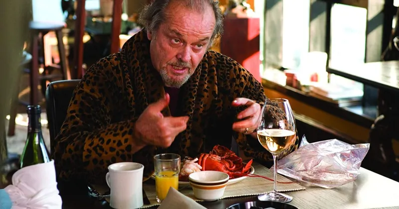 Frank Costello, t&ecirc;n tội phạm v&agrave; cả v&ugrave;ng Boston đều khiếp sợ v&igrave; kh&ocirc;ng việc g&igrave; m&agrave; hắn kh&ocirc;ng d&aacute;m l&agrave;m. (Ảnh: IMDb)