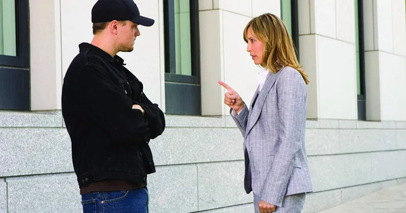Madolyn l&agrave; người phụ nữ vướng v&agrave;o mối quan hệ rắc rối với 2 nh&acirc;n vật ch&iacute;nh. (Ảnh: IMDb)