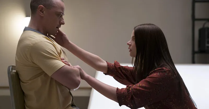 Glass đứng nhất tuần này. Ảnh: IMDb