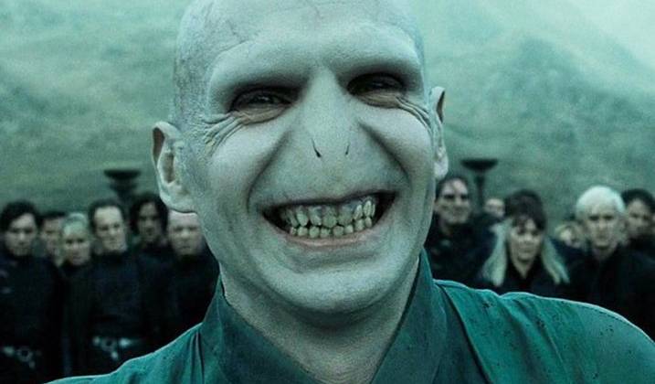 Voldemort sẽ bớt đáng gờm hơn nếu trailer của Deathly Hallows Part 2 được tung ra quá sớm (Alternative Press)