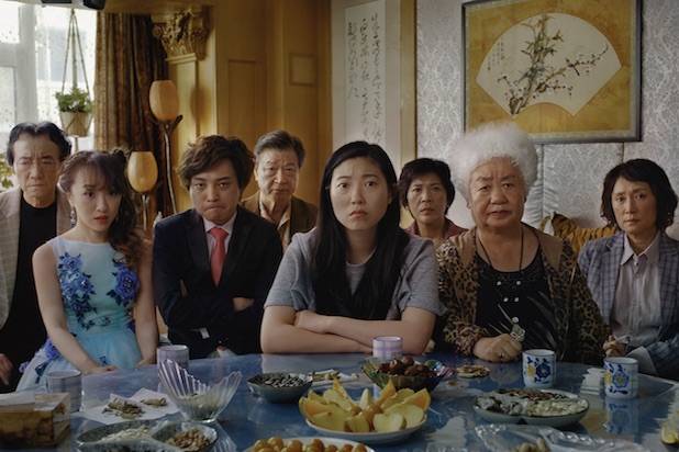 Một cảnh trong The Farewell  (Sundance Institute)