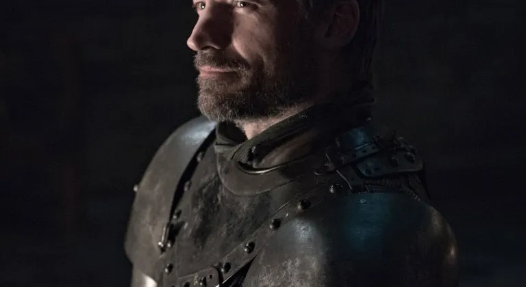 Jaime Lannister (Nikolaj Coster-Waldau) có vẻ đã thay đổi bộ giáp