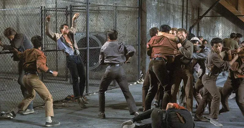Những phân cảnh hành động trong West Side Story vừa nghệ thuật, vừa bạo lực (IMDb)