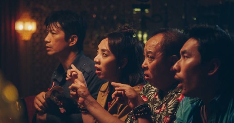 798Mười (2018) - 1 trong những phim Tết Việt trong thời gian gần đây có nội dung khác biệt. 