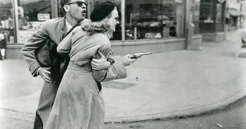 Một cảnh trong phim Gun Crazy (1950). (Ảnh: MoMA)