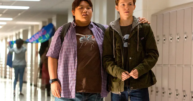 Spider-Man / Peter Parker gặp lại cậu bạn th&acirc;n Ned trong Người Nhện Xa Nh&agrave; (Ảnh: EW)