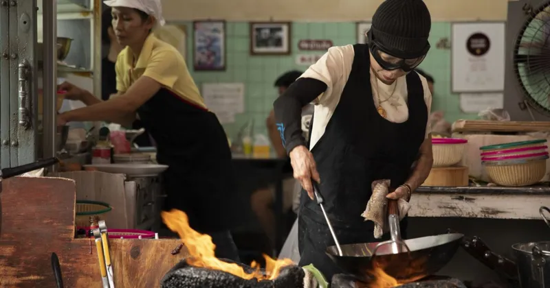 Street Food đưa g&oacute;c nh&igrave;n về con người ph&iacute;a sau bếp lửa l&ecirc;n m&agrave;n ảnh. (Ảnh: Netflix)