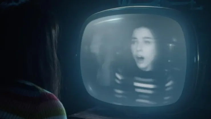 Tivi bí ẩn là một trong những vật phẩm hay ho của Annabelle: Ác Quỷ Trở Về