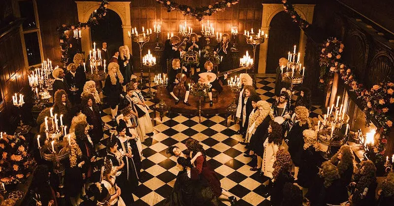 Những bữa tiệc xa hoa đầy giả dối trong The Favourite