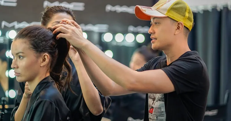 Lương Mạnh Hải lần đầu thử sức ở vai trò đạo diễn trong Hoa Hậu Giang Hồ.