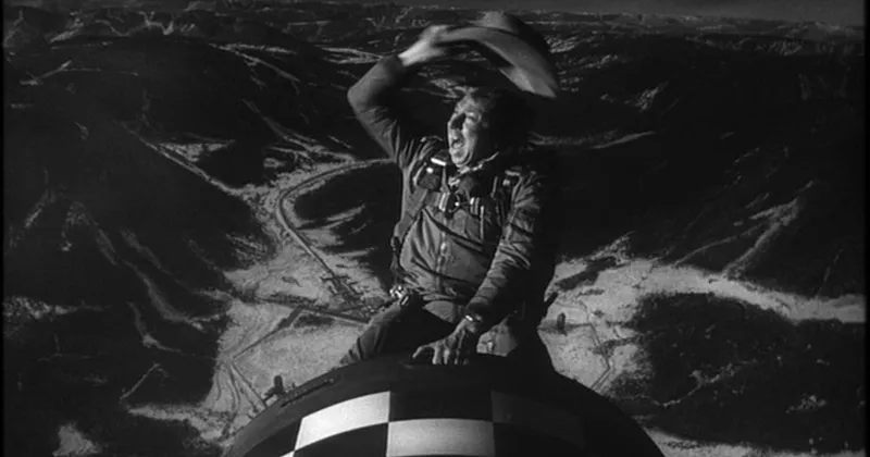 Cảnh biểu tượng trong Dr Strangelove. Ảnh: Combia Pictures