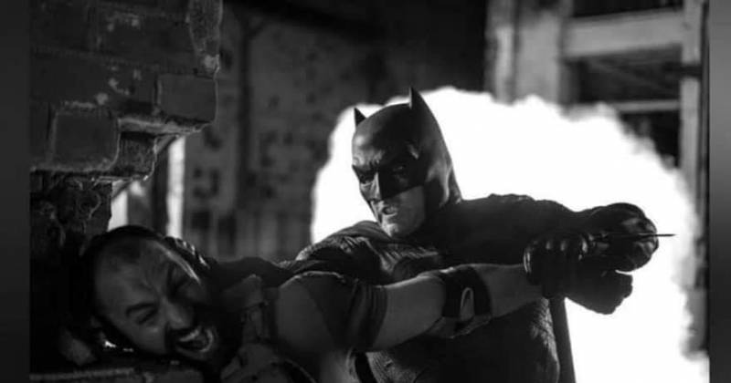 Tạo hình của Batman trong bản phim của Zack Snyder. Ảnh: Twitter