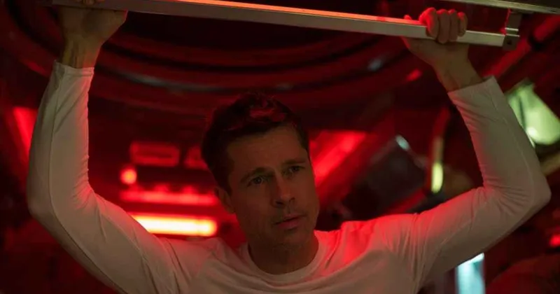 Ad Astra, bộ phim mang đến th&agrave;nh c&ocirc;ng về mặt diễn xuất cho Brad Pitt trong năm 2019, sau nhiều phim trước đ&oacute; kh&ocirc;ng th&agrave;nh c&ocirc;ng. 