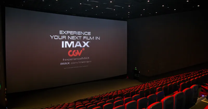 Màn hình IMAX siêu khủng với kích thước 22,100m x 12,430m.