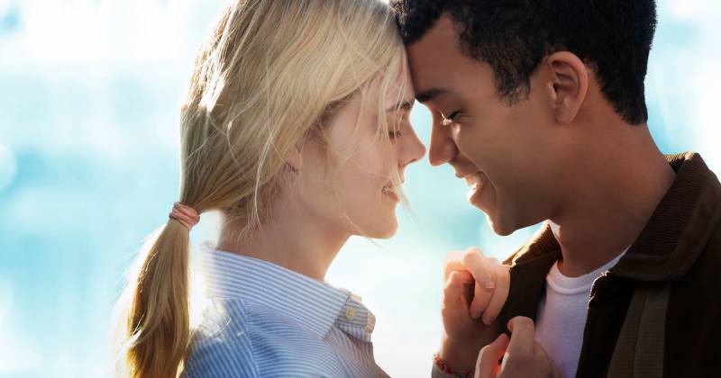 Elle Fanning và Justice Smith sẽ kết hợp trong All The Bright Places. (Ảnh: Netflix)