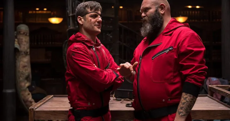 2 nhân vật Helsinki và Román trong phim. (Ảnh: IMDb)
