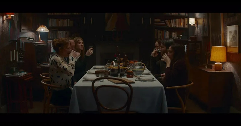 Bữa tối kết th&uacute;c của phim. (Ảnh: IMDb)