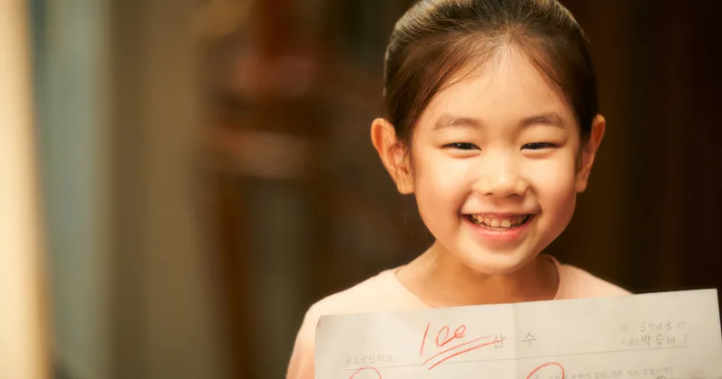 B&eacute; Park So Yi trong vai Seung Yi c&oacute; n&eacute;t dễ thương v&agrave; nhanh ch&oacute;ng chiếm được cảm t&igrave;nh của kh&aacute;n giả. 